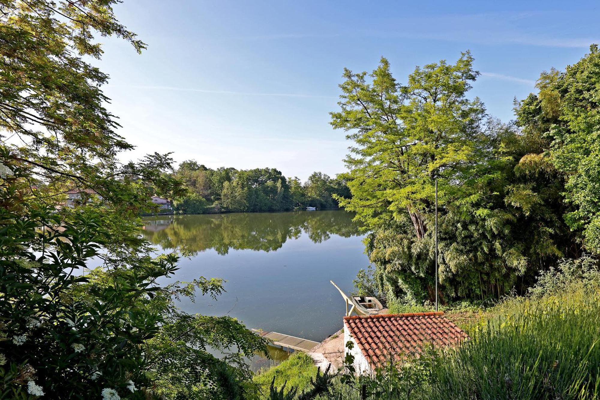 Les Berges Du Seudo